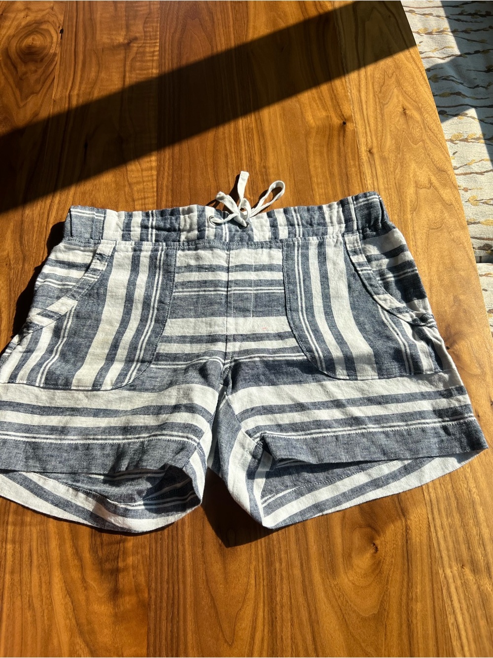 Athleta Womens Striped Navy and White Drawstring Shorts with tiny mark